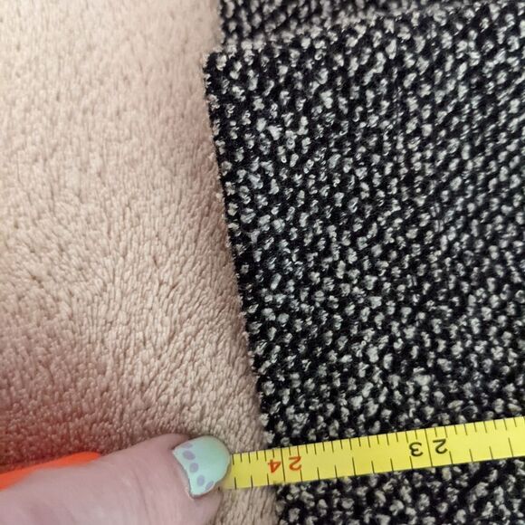 Vintage 2005 Black & White Tweed Pull On Skirt by MixIt. - Picture 9 of 14